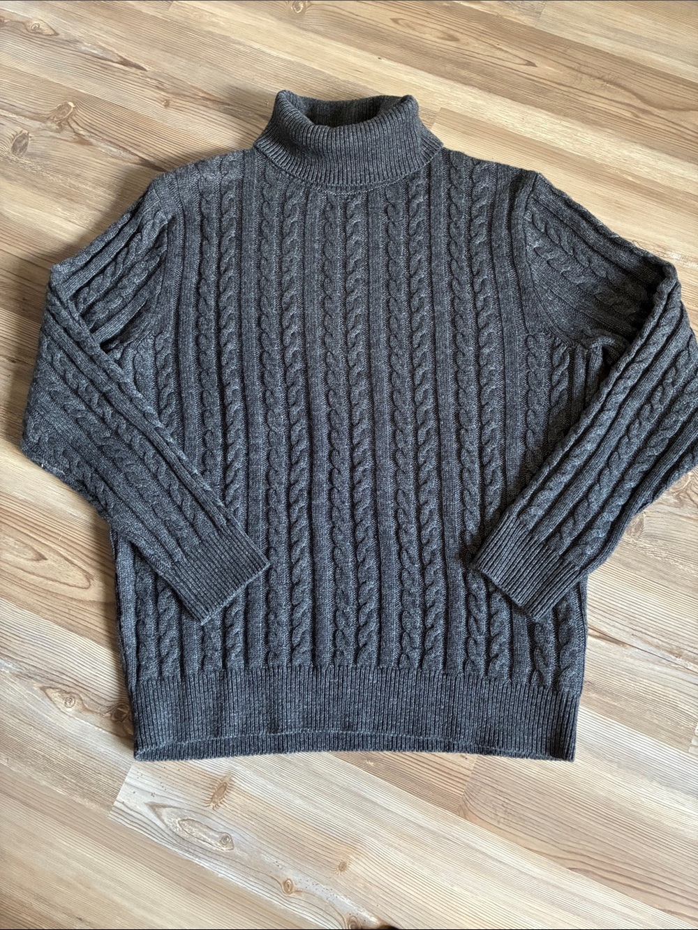 J. Crew Supersoft lambswool-blend cable-knit turtleneck sweater Gray Men’s L - Picture 2 of 9